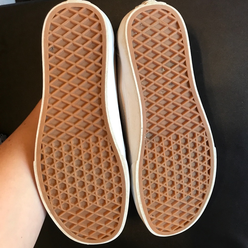 Vans - Picture 3 of 5